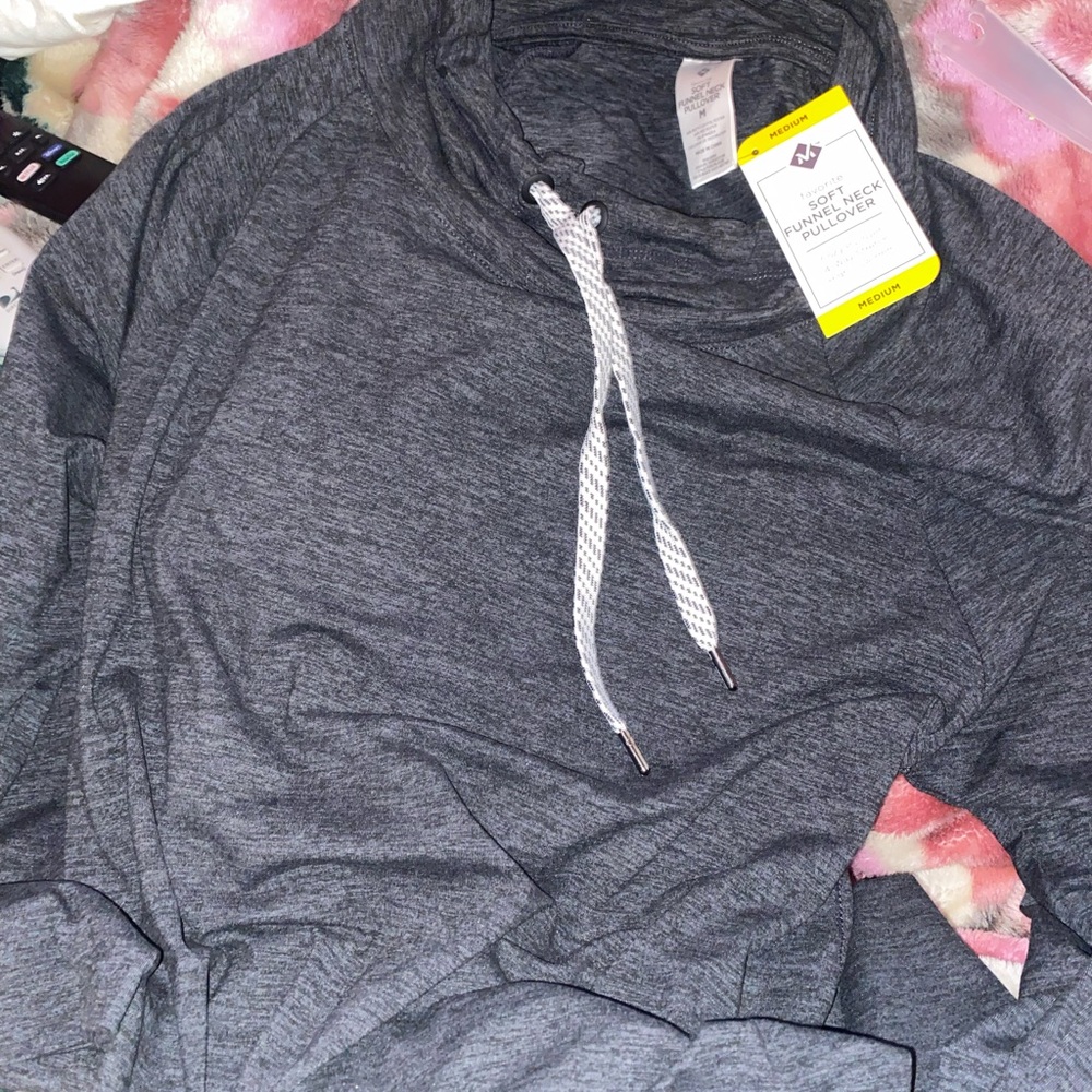 Hoodie .